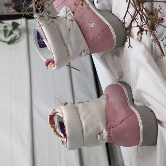 Pink waterproof Timberland 🩷🩷🩷🩷 - Picture 9 of 11